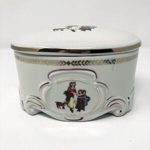 Vintage porcelain Yardley Original Lavender dish